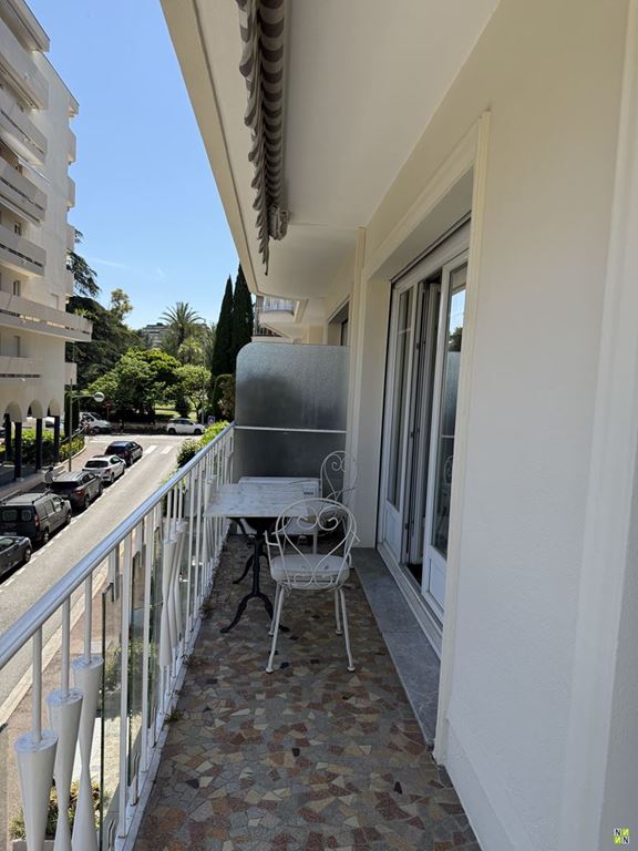 Appartement T3 LE CANNET (06110) CONNEXION CANNES